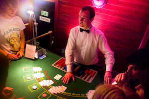 Intrattenimento a tema casinò per eventi di beneficenza